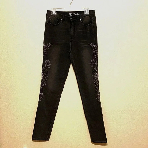 DG2 by Diane Gilman Vintage Stretch Black Jeans embroidered floral Size (10T) - Picture 1 of 6